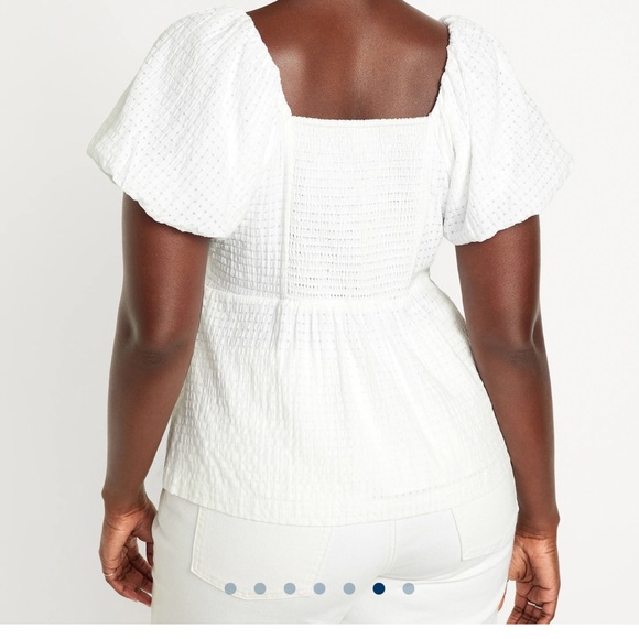 NWT OLD NAVY Waist-Defined V-Neck Top Color: White Seersucker - Picture 6 of 7